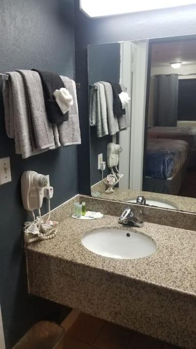 Hotel 2 Queen Beds Hotel Room 220 Booking Stillwater Esterno foto